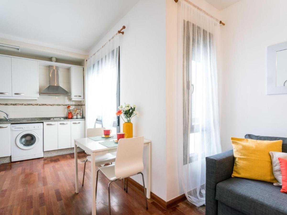 Holi-Rent Santa Marina Apartment Sevilla Exterior foto